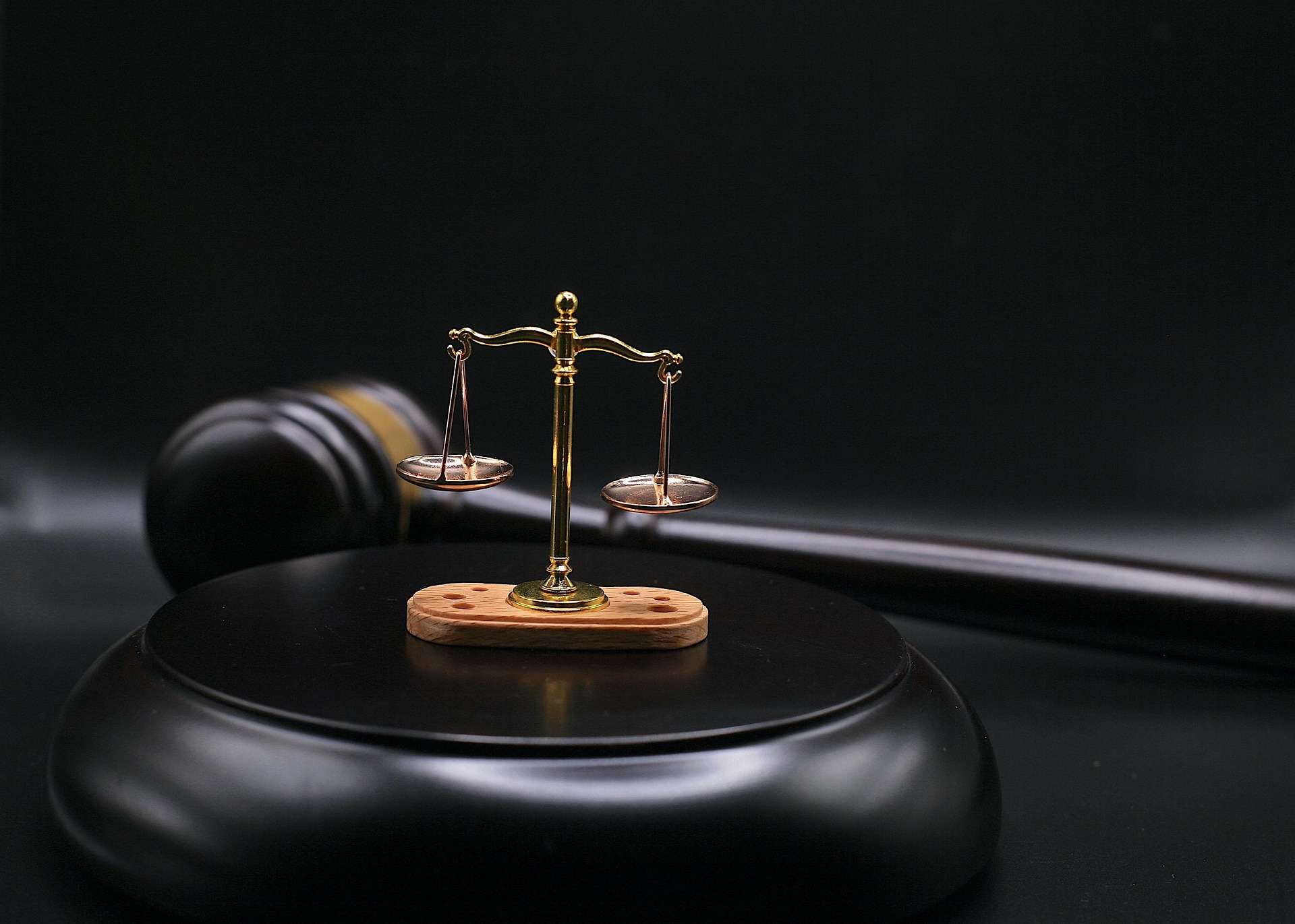 Commercial mediation and negotiation representation